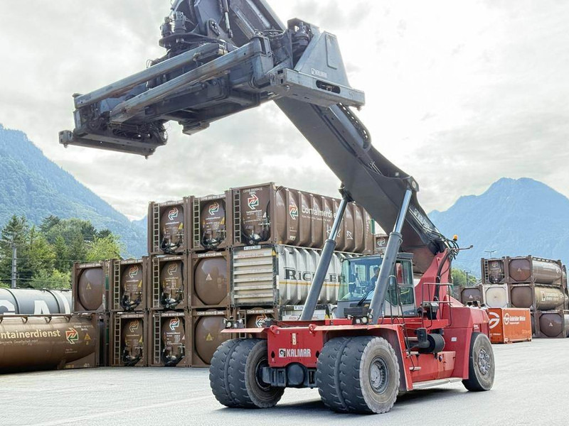 Kalmar DRF400-60C5 - Reach stacker: das Bild 2 Kalmar DRF400-60C5 - Reach stacker: das Bild 2