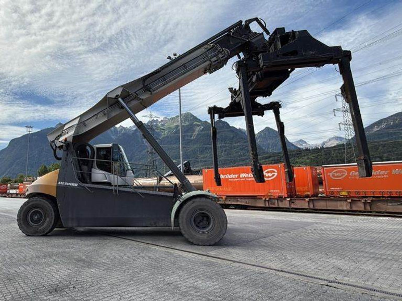 Liebherr LRS545 Intermodal - Reach stacker: das Bild 3 Liebherr LRS545 Intermodal - Reach stacker: das Bild 3