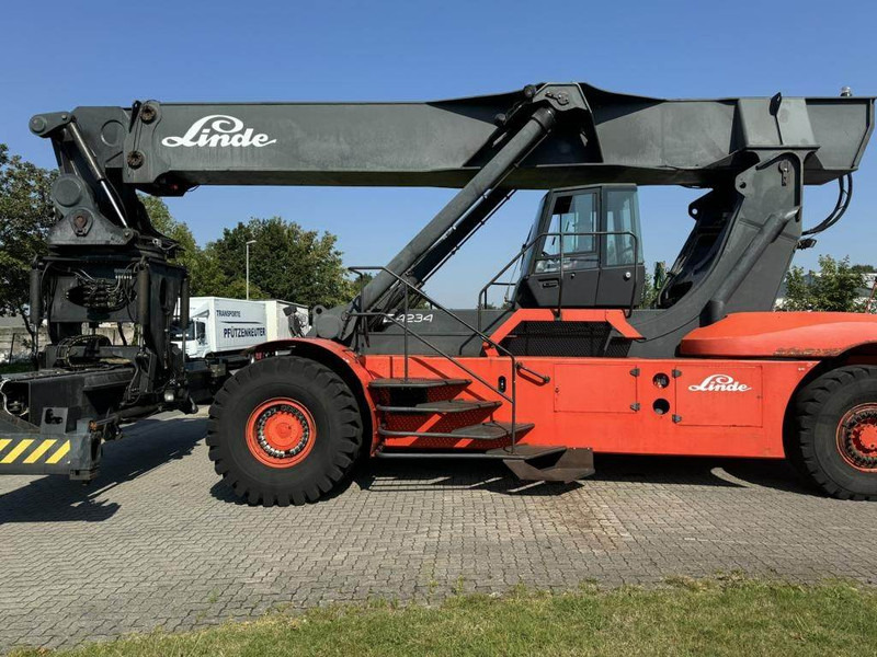 Linde C4234TL - Reach stacker: das Bild 1 Linde C4234TL - Reach stacker: das Bild 1