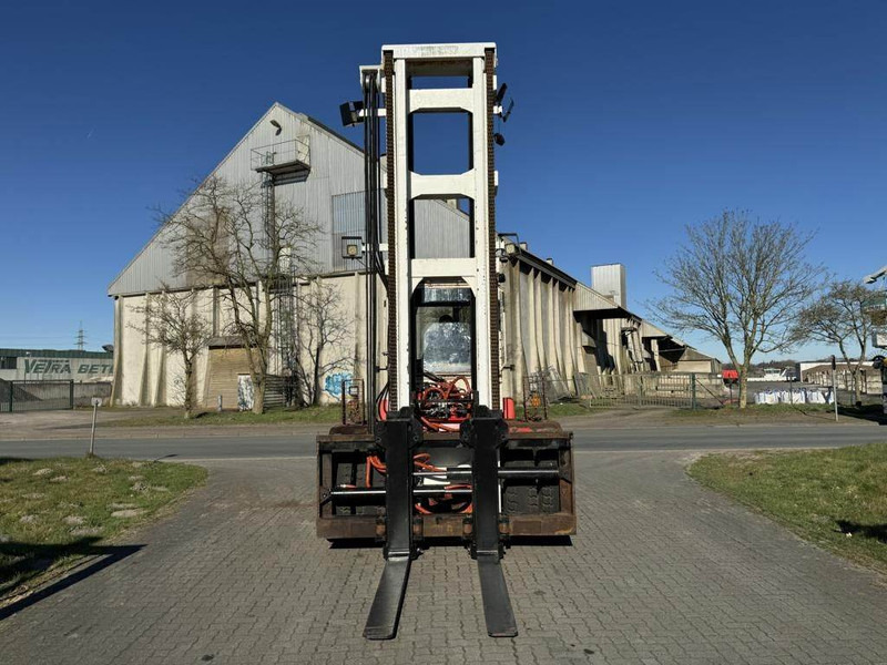 Svetruck 13.6-120-32 - Dieselstapler: das Bild 3 Svetruck 13.6-120-32 - Dieselstapler: das Bild 3