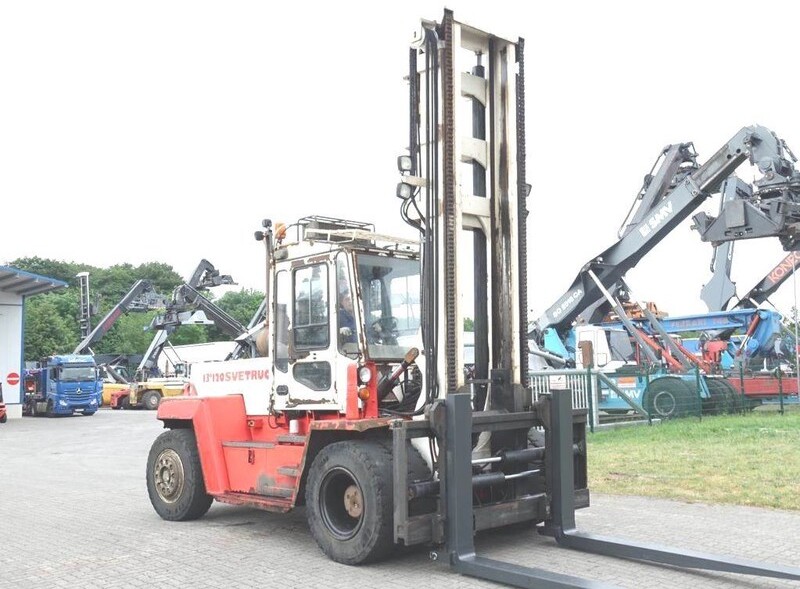 Svetruck 13.6-120-32 - Dieselstapler: das Bild 1 Svetruck 13.6-120-32 - Dieselstapler: das Bild 1