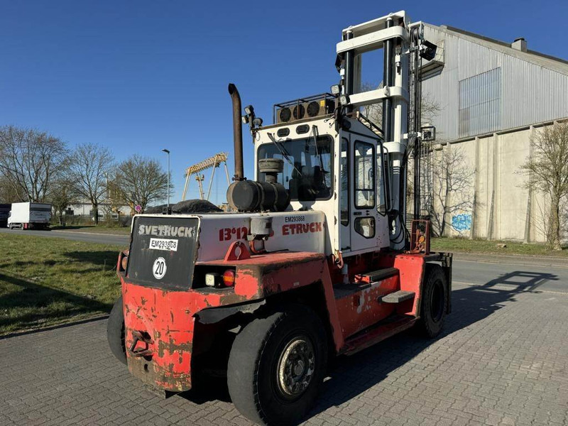 Svetruck 13.6-120-32 - Dieselstapler: das Bild 5 Svetruck 13.6-120-32 - Dieselstapler: das Bild 5