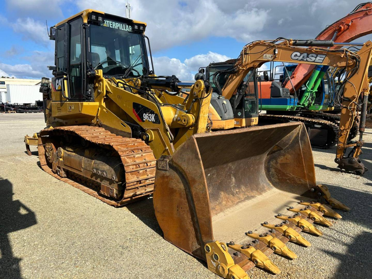 CAT 963K - Laderaupe: das Bild 2 CAT 963K - Laderaupe: das Bild 2