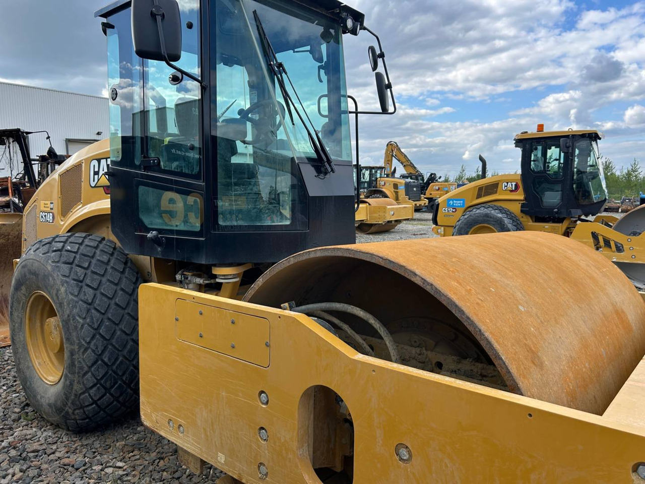 CAT CS74B 4F - Walzenzug: das Bild 2 CAT CS74B 4F - Walzenzug: das Bild 2