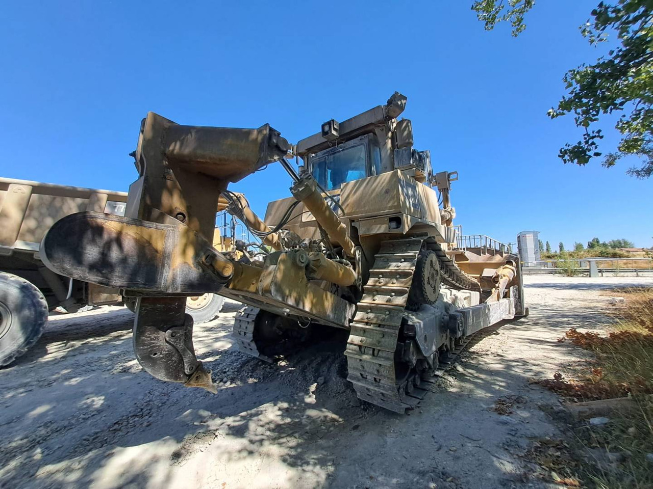 CAT D10T - Bulldozer: das Bild 3 CAT D10T - Bulldozer: das Bild 3