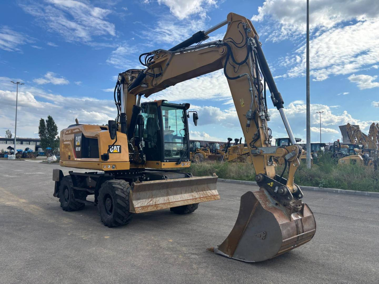 CAT M318F IVC - Mobilbagger: das Bild 2 CAT M318F IVC - Mobilbagger: das Bild 2