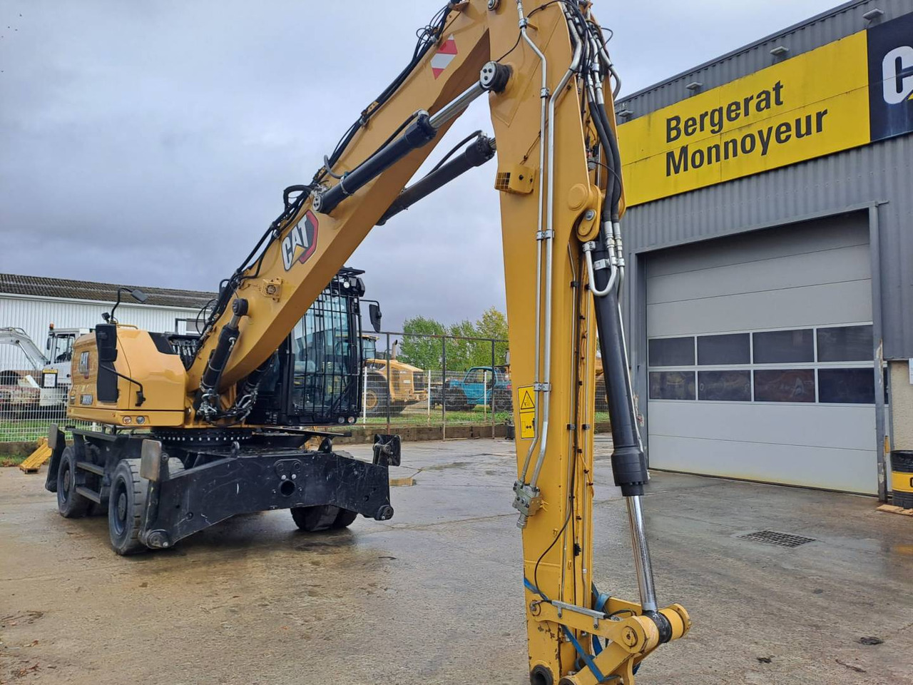CAT MH3024 - Mobilbagger: das Bild 2 CAT MH3024 - Mobilbagger: das Bild 2