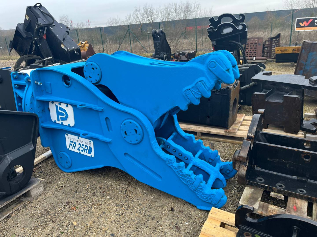 TREVI FR25RD/TREVIBENNE/BROYEUR/ CRUSHER - Abbruchschere für Baumaschine: das Bild 1 TREVI FR25RD/TREVIBENNE/BROYEUR/ CRUSHER - Abbruchschere für Baumaschine: das Bild 1