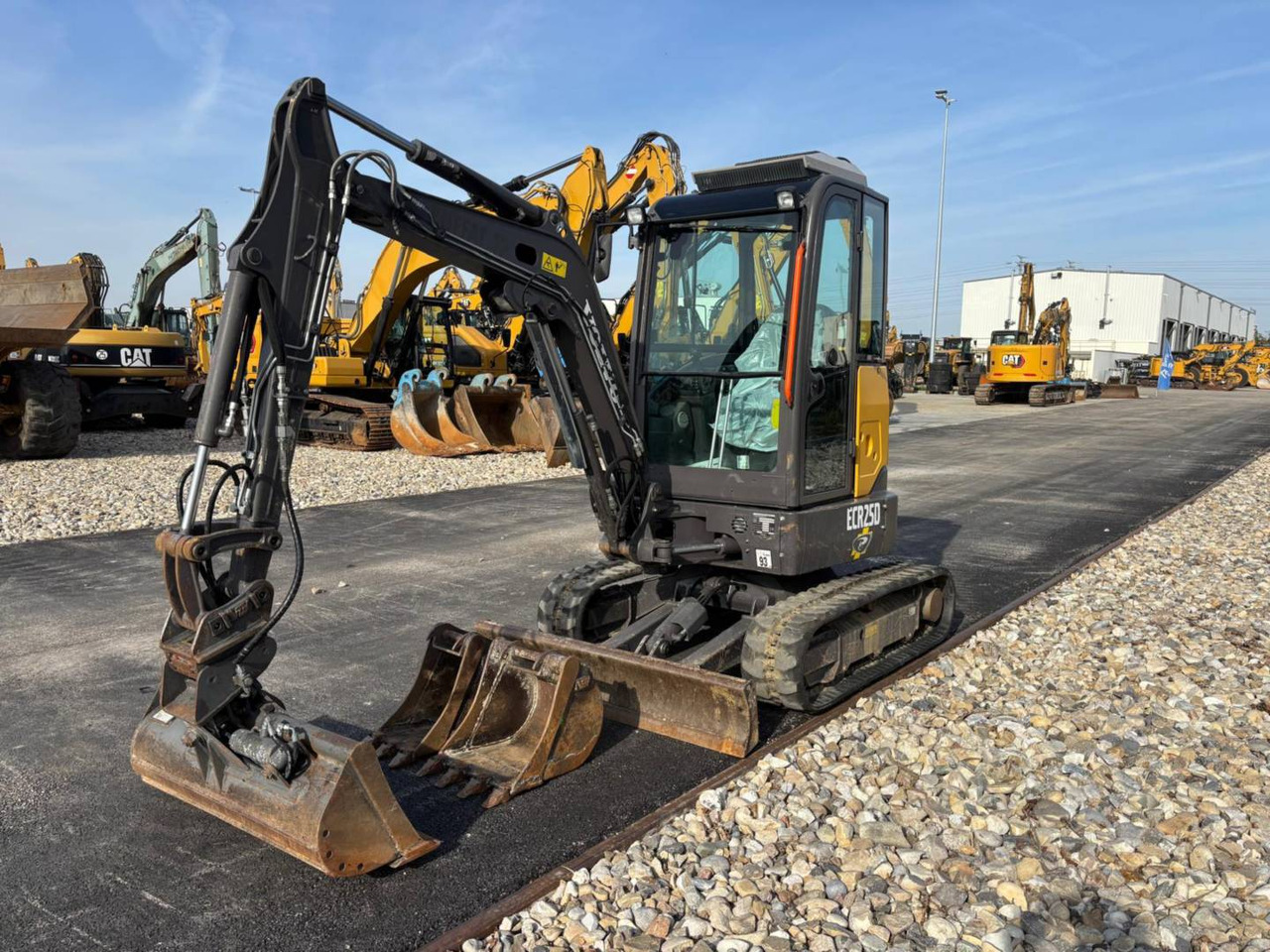 VOLVO CONSTRUCTION EQUIPMENT ECR25D - Kettenbagger: das Bild 2 VOLVO CONSTRUCTION EQUIPMENT ECR25D - Kettenbagger: das Bild 2