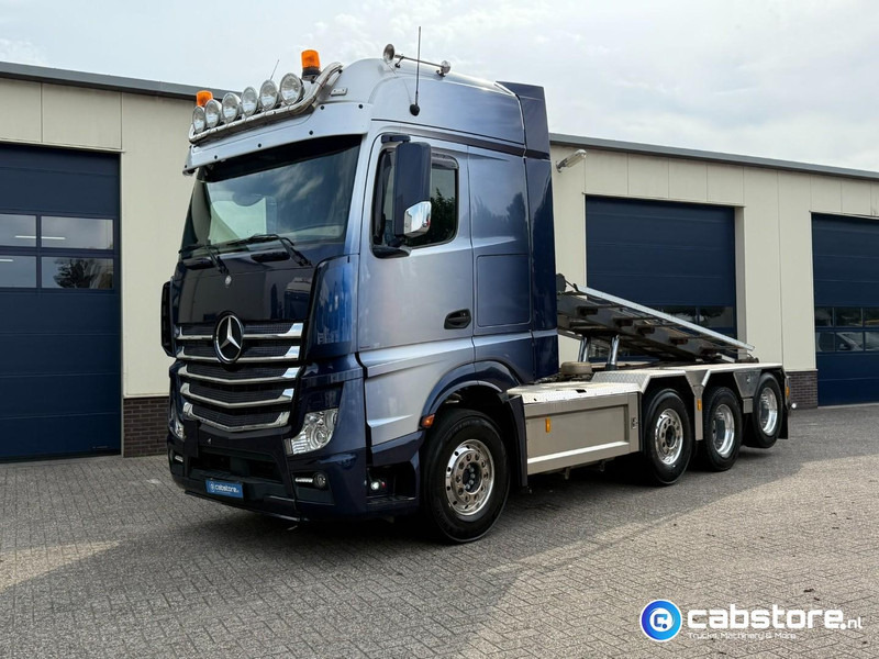 Mercedes-Benz ACTROS 3663 Euro 6 - 8x2 - RETARDER - Bouwjaar 09-2017 - 30 Ton's Container Kabelsysteem - Km 476.892 - Good condition - Seil Abrollkipper: das Bild 2 Mercedes-Benz ACTROS 3663 Euro 6 - 8x2 - RETARDER - Bouwjaar 09-2017 - 30 Ton's Container Kabelsysteem - Km 476.892 - Good condition - Seil Abrollkipper: das Bild 2
