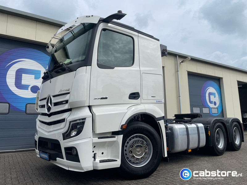 Mercedes-Benz Actros 3363 6x4 SLT Euro 6 3363 6x4 SLT Euro 6 - Zwaartransport - Heavy Load - Schwertransporte - 140 Ton - Year 2024 - Km 35.788 !! - Turbo Retarder Clutch - LIKE NEW !! - Sattelzugmaschine: das Bild 2 Mercedes-Benz Actros 3363 6x4 SLT Euro 6 3363 6x4 SLT Euro 6 - Zwaartransport - Heavy Load - Schwertransporte - 140 Ton - Year 2024 - Km 35.788 !! - Turbo Retarder Clutch - LIKE NEW !! - Sattelzugmaschine: das Bild 2