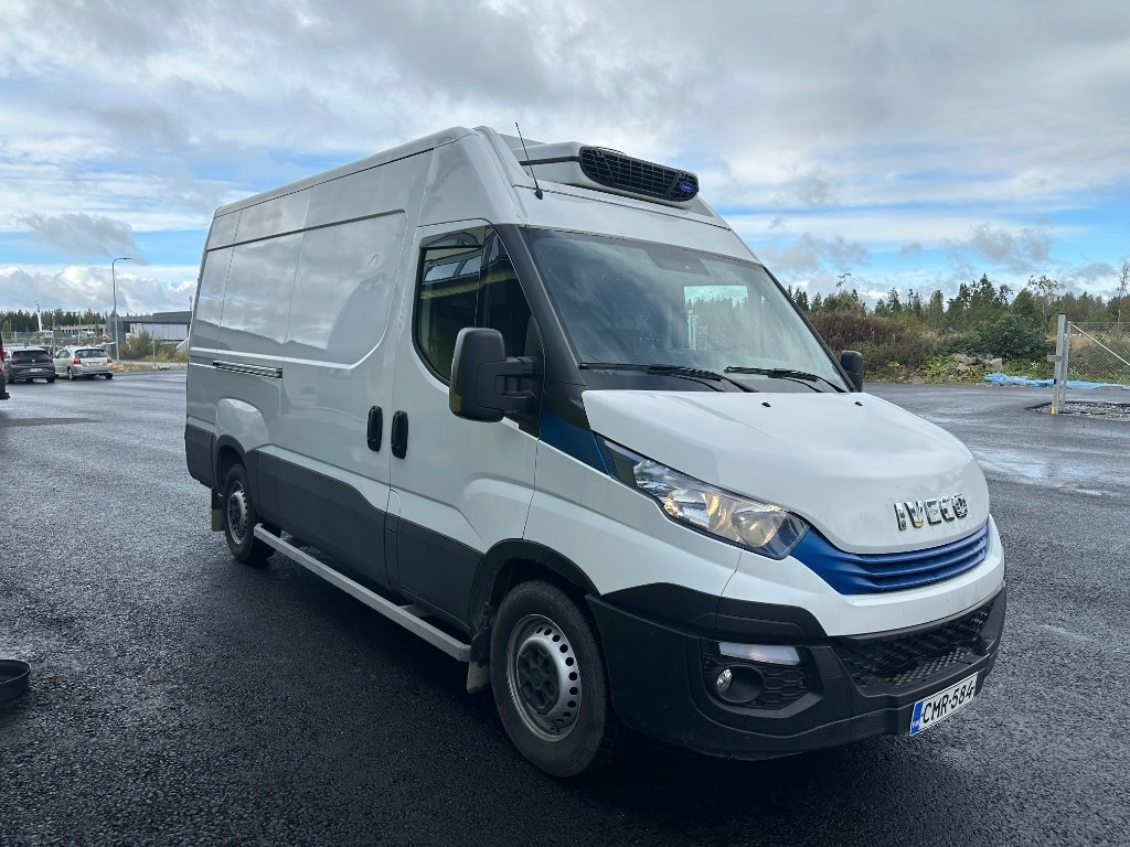 Iveco 35S14N Kylmäkone - Kastenwagen: das Bild 3 Iveco 35S14N Kylmäkone - Kastenwagen: das Bild 3