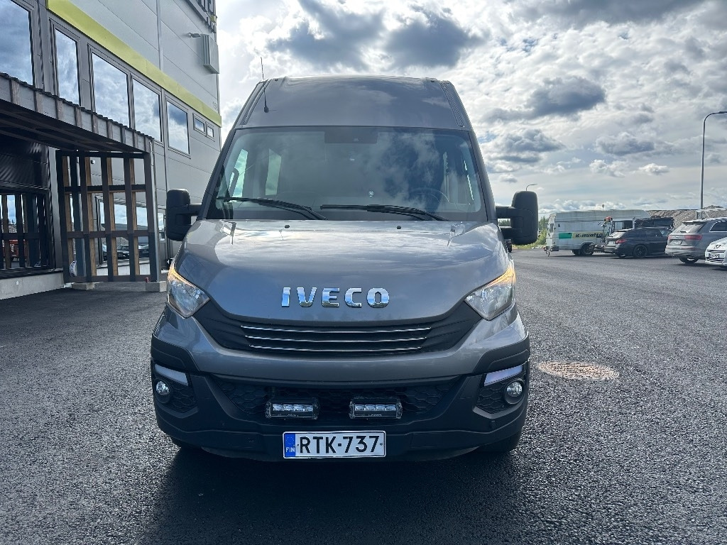 Iveco Daily 35S18A8 1+5 hlö retkeilyauto - Kastenwagen: das Bild 2 Iveco Daily 35S18A8 1+5 hlö retkeilyauto - Kastenwagen: das Bild 2