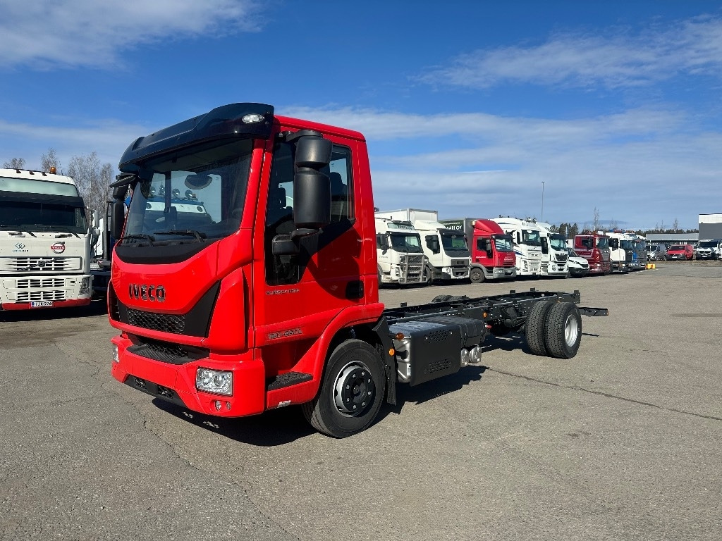 Iveco Eurocargo ML120EL25 - Fahrgestell LKW: das Bild 1 Iveco Eurocargo ML120EL25 - Fahrgestell LKW: das Bild 1