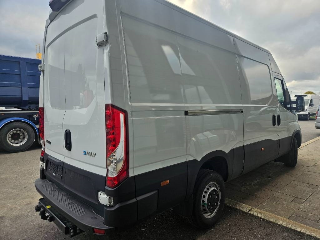 Iveco eDaily 42S14 12m3 - Kastenwagen, Elektro-Transporter: das Bild 3 Iveco eDaily 42S14 12m3 - Kastenwagen, Elektro-Transporter: das Bild 3