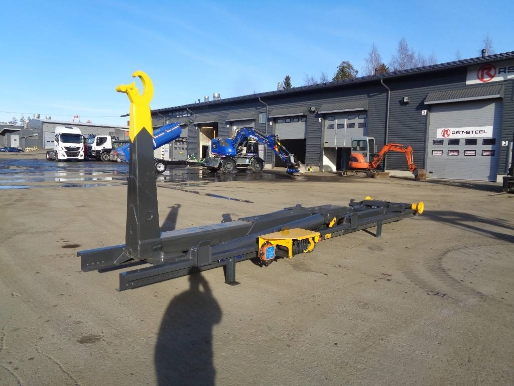 Jimeca Koukkulaite 25t - Hakenlift/ Absetzkipper System: das Bild 2 Jimeca Koukkulaite 25t - Hakenlift/ Absetzkipper System: das Bild 2