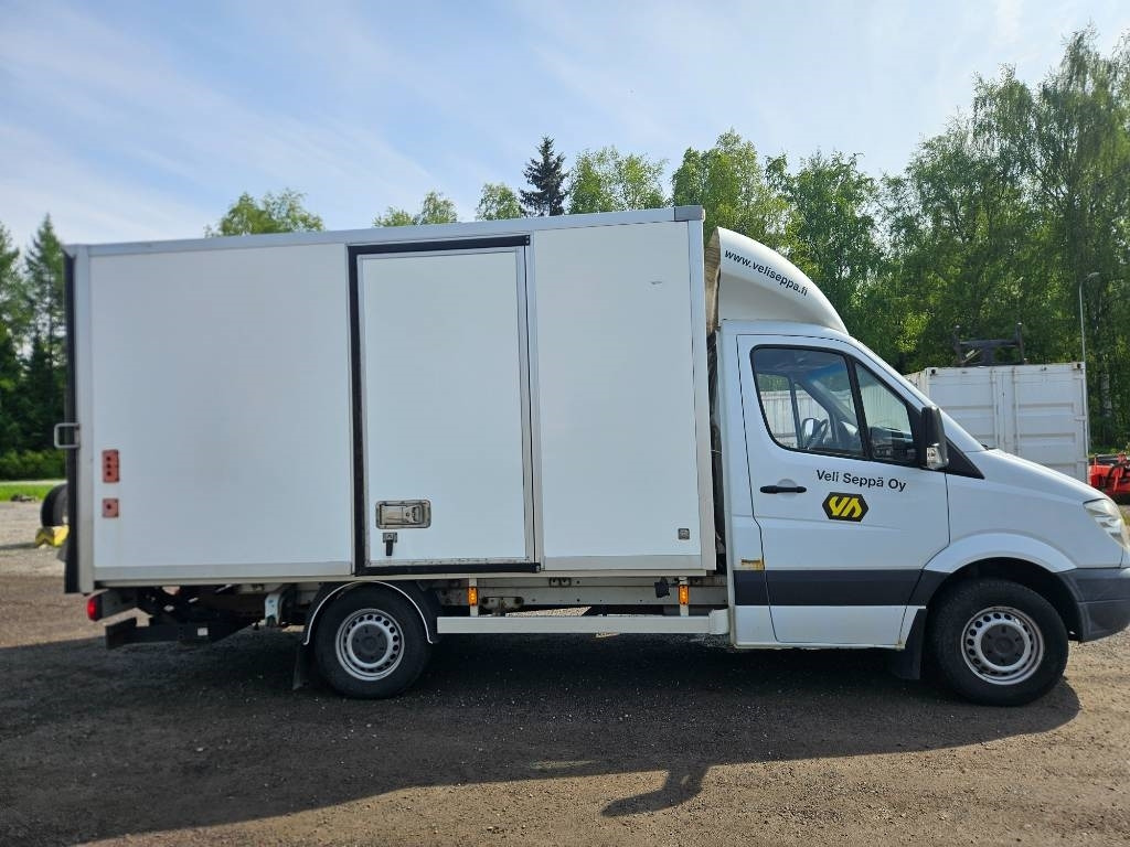 Mercedes-Benz Sprinter 316 CDI B-kortilla ajettava - Koffer Transporter: das Bild 3 Mercedes-Benz Sprinter 316 CDI B-kortilla ajettava - Koffer Transporter: das Bild 3