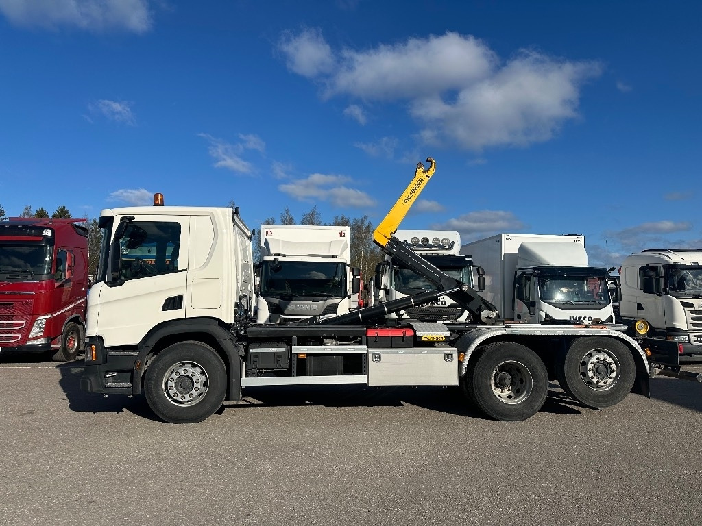 Scania P 360 - Abrollkipper: das Bild 5 Scania P 360 - Abrollkipper: das Bild 5