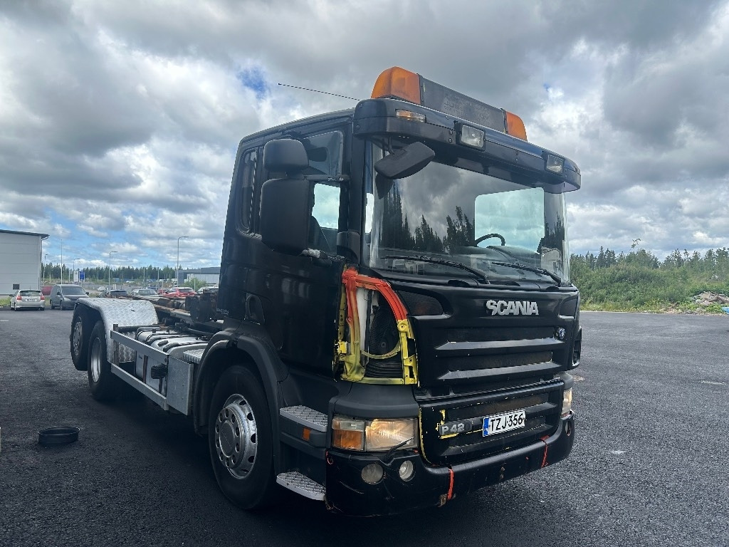 Scania P420 6x2*4 - Abrollkipper: das Bild 2 Scania P420 6x2*4 - Abrollkipper: das Bild 2