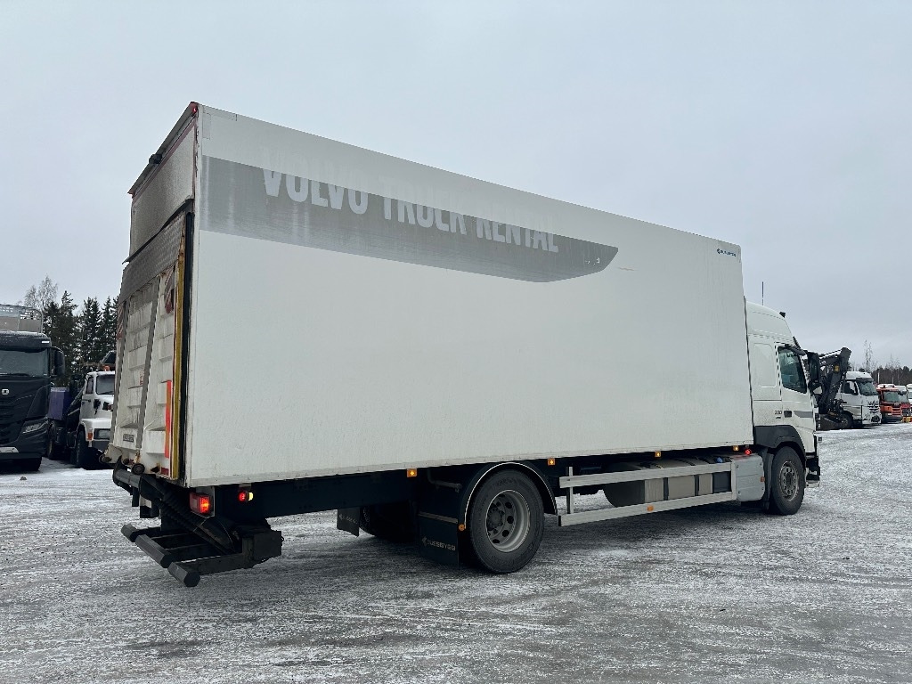Volvo FM 330 - Kühlkoffer LKW: das Bild 3 Volvo FM 330 - Kühlkoffer LKW: das Bild 3