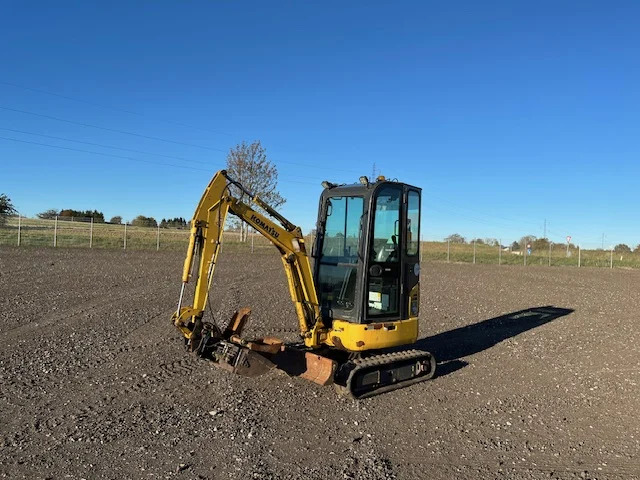 KOMATSU PC16R HS - Minibagger: das Bild 1 KOMATSU PC16R HS - Minibagger: das Bild 1