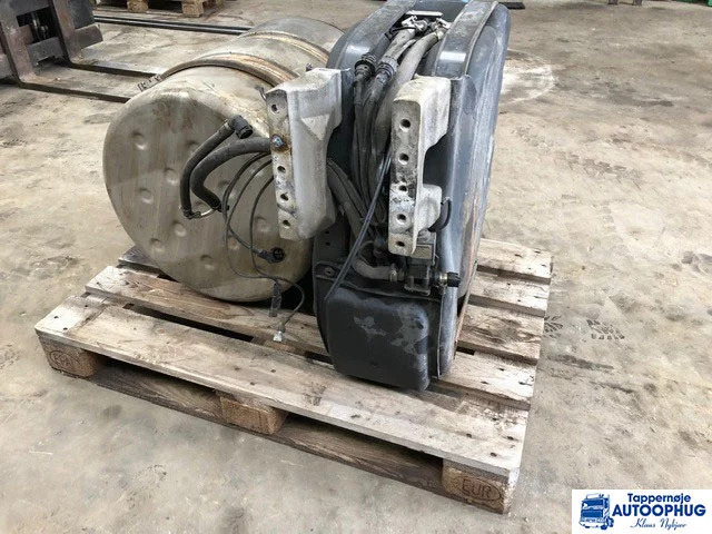 Scania Adblue pumpe Adblue tank P/N: 2141802 – 1884225 - AdBlue Tank für LKW: das Bild 2 Scania Adblue pumpe Adblue tank P/N: 2141802 – 1884225 - AdBlue Tank für LKW: das Bild 2