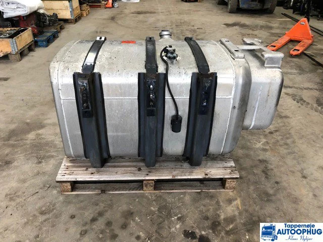 Scania Diesel tank – Fuel tank P/N: 2132702 - Kraftstofftank für LKW: das Bild 4 Scania Diesel tank – Fuel tank P/N: 2132702 - Kraftstofftank für LKW: das Bild 4