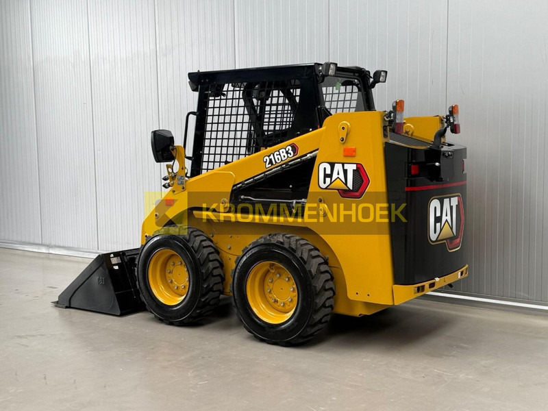 Caterpillar 216 B3 - Kompaktlader: das Bild 3 Caterpillar 216 B3 - Kompaktlader: das Bild 3