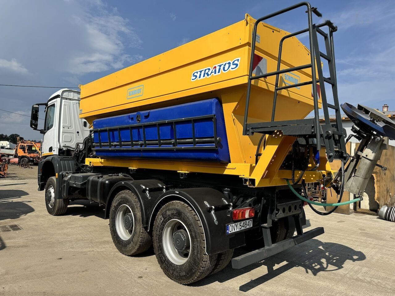 Mercedes-Benz AROCS 3333 6x6 - Kommunal-/ Sonderfahrzeug, LKW: das Bild 4 Mercedes-Benz AROCS 3333 6x6 - Kommunal-/ Sonderfahrzeug, LKW: das Bild 4