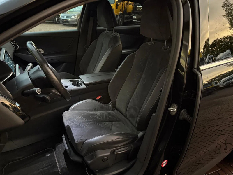 DS Ds 7 Crossback DS Performance Line NL Auto 360 Cam Xenon Led Groot Navi Leder/ Alcantara Cruise Lmv Veel Opties! - SUV/ Geländewagen: das Bild 5 DS Ds 7 Crossback DS Performance Line NL Auto 360 Cam Xenon Led Groot Navi Leder/ Alcantara Cruise Lmv Veel Opties! - SUV/ Geländewagen: das Bild 5