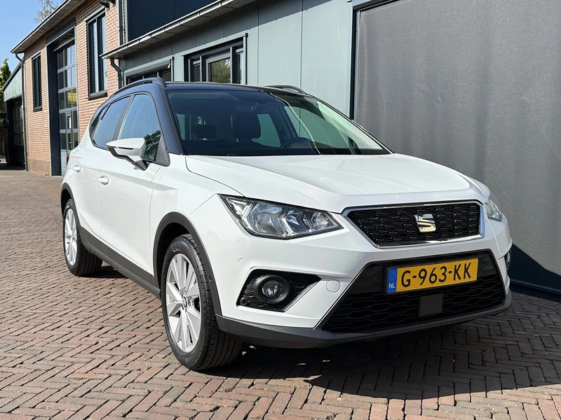SEAT Arona 1.0 TSI Style Business Intense Carplay Dealeronderhouden Cruise Clima Navi Camera - Schrägheck: das Bild 1 SEAT Arona 1.0 TSI Style Business Intense Carplay Dealeronderhouden Cruise Clima Navi Camera - Schrägheck: das Bild 1