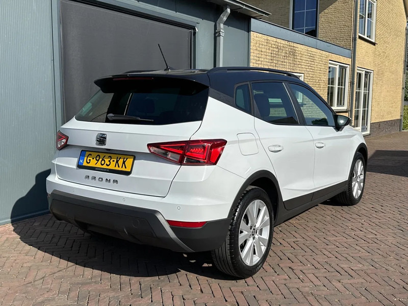 SEAT Arona 1.0 TSI Style Business Intense Carplay Dealeronderhouden Cruise Clima Navi Camera - Schrägheck: das Bild 3 SEAT Arona 1.0 TSI Style Business Intense Carplay Dealeronderhouden Cruise Clima Navi Camera - Schrägheck: das Bild 3