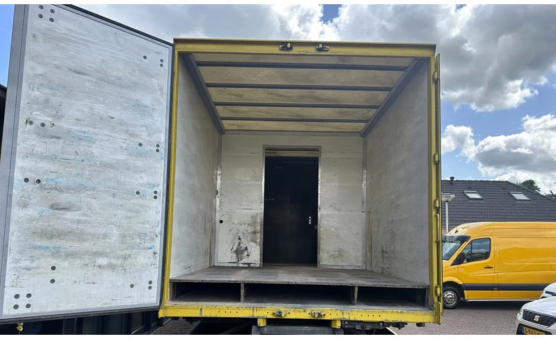 Volvo FL 12.240 AIRCO Kachel Douche 2x bed CAMPER MOTORSPORT ENZ - Koffer LKW: das Bild 2 Volvo FL 12.240 AIRCO Kachel Douche 2x bed CAMPER MOTORSPORT ENZ - Koffer LKW: das Bild 2