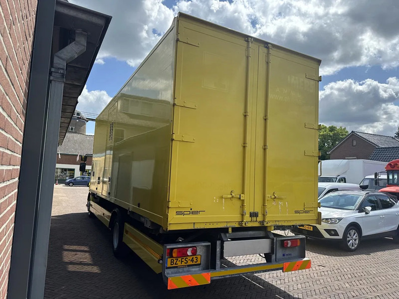 Volvo FL 12.240 BDF ST.AIRCO+ KACHEL, DOUCHE, 2X BED, WASBAK - Koffer LKW: das Bild 3 Volvo FL 12.240 BDF ST.AIRCO+ KACHEL, DOUCHE, 2X BED, WASBAK - Koffer LKW: das Bild 3