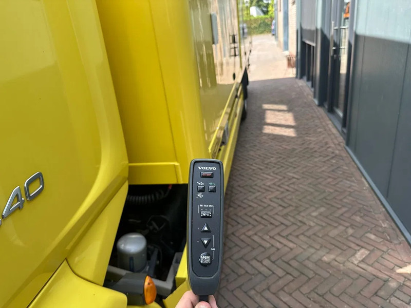 Koffer LKW Volvo FL 12.240 BDF ST.AIRCO+ KACHEL, DOUCHE, 2X BED, WASBAK: das Bild 13