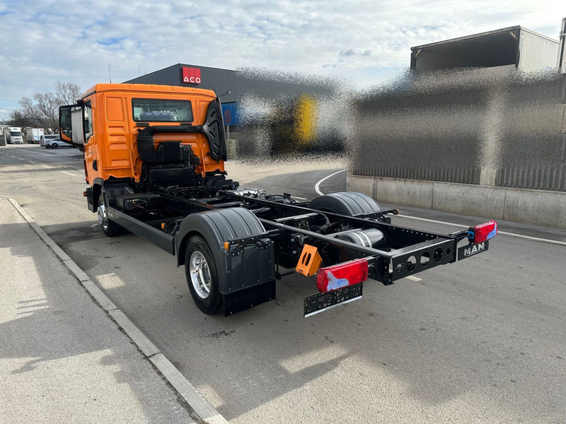MAN TGL 8.160 - Fahrgestell LKW: das Bild 4 MAN TGL 8.160 - Fahrgestell LKW: das Bild 4