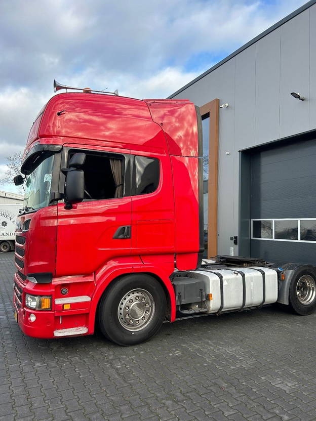 Scania R580 V8 R580 v8 Topline Retarder Full Airsuspension Double Glass - Sattelzugmaschine: das Bild 1 Scania R580 V8 R580 v8 Topline Retarder Full Airsuspension Double Glass - Sattelzugmaschine: das Bild 1