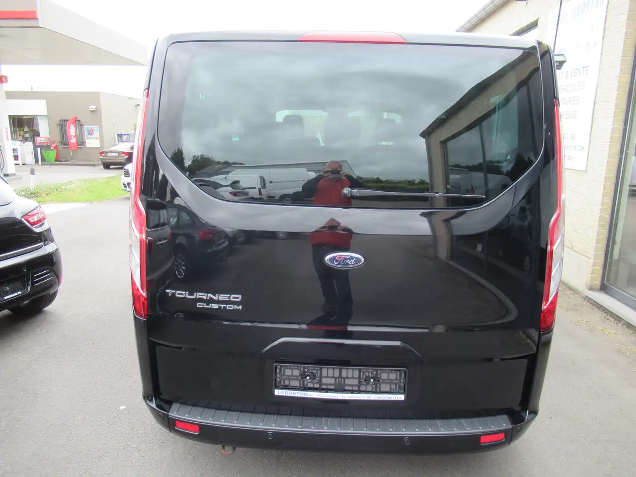 Ford Tourneo Custom 2.0 TDCi L2H1 - Personentransporter: das Bild 4 Ford Tourneo Custom 2.0 TDCi L2H1 - Personentransporter: das Bild 4