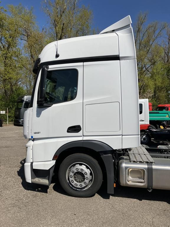 Mercedes-Benz Actros 1851 LS 4x2 - Sattelzugmaschine: das Bild 1 Mercedes-Benz Actros 1851 LS 4x2 - Sattelzugmaschine: das Bild 1