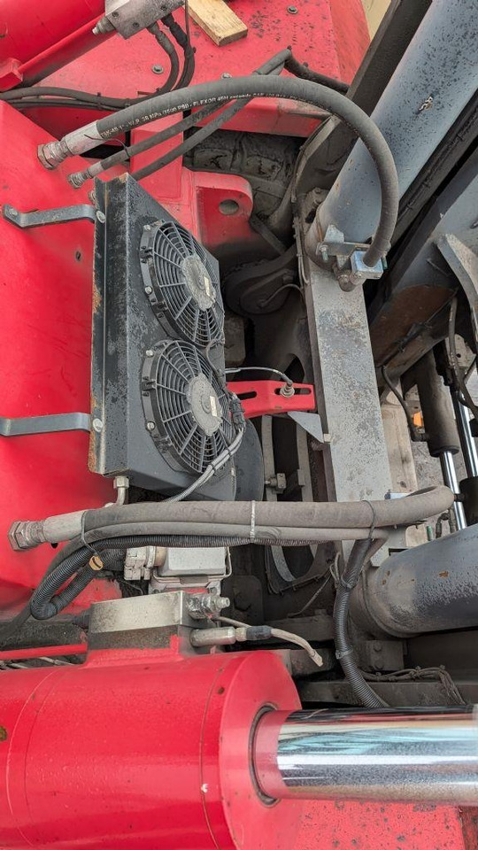 CVS Ferrari F32 - Dieselstapler: das Bild 5 CVS Ferrari F32 - Dieselstapler: das Bild 5