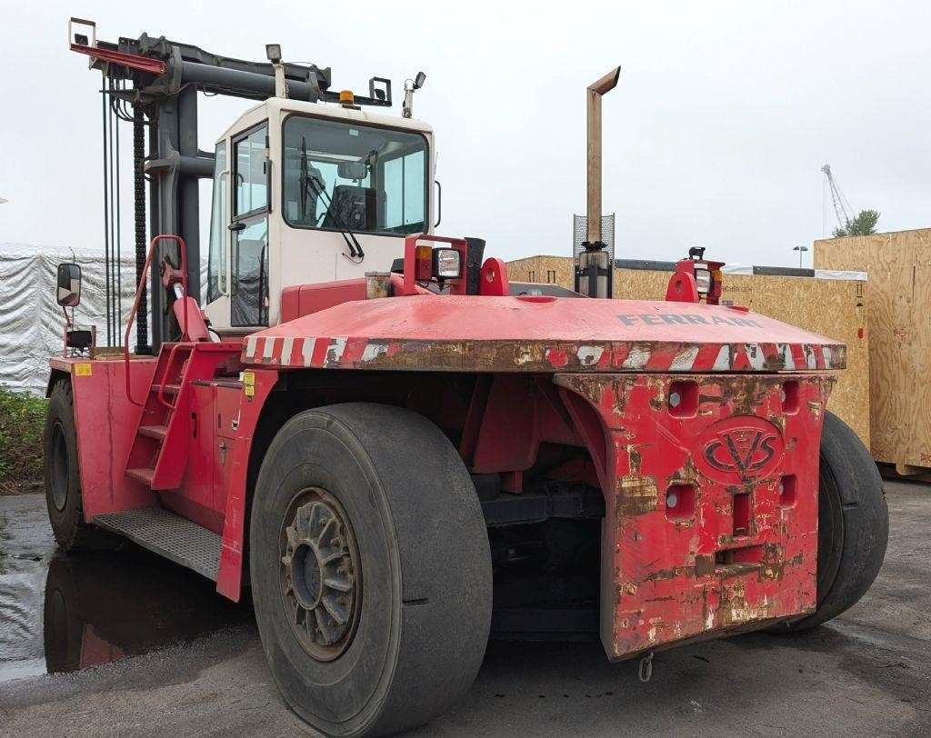 Dieselstapler CVS Ferrari F32: das Bild 1