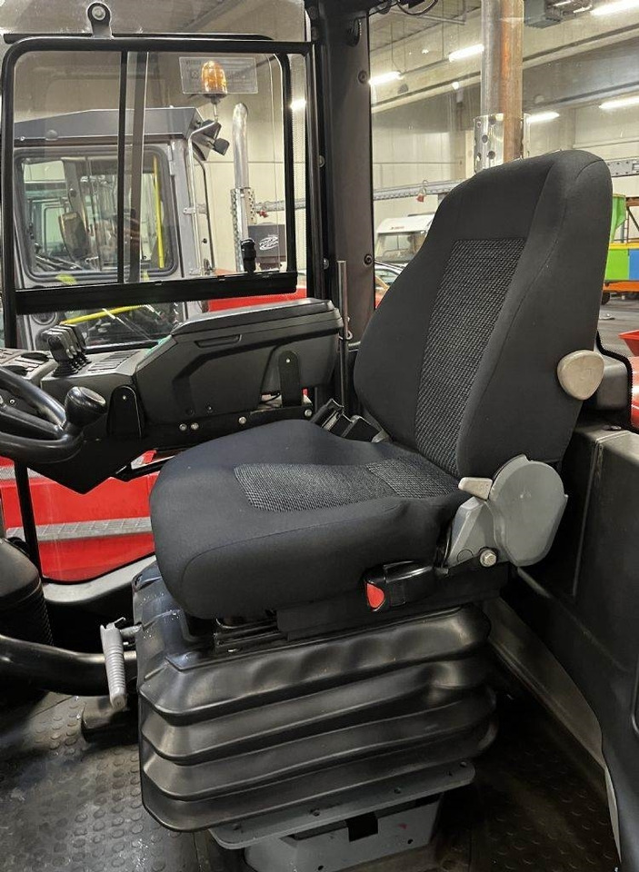 Kalmar DCG120-12 - Dieselstapler: das Bild 5 Kalmar DCG120-12 - Dieselstapler: das Bild 5
