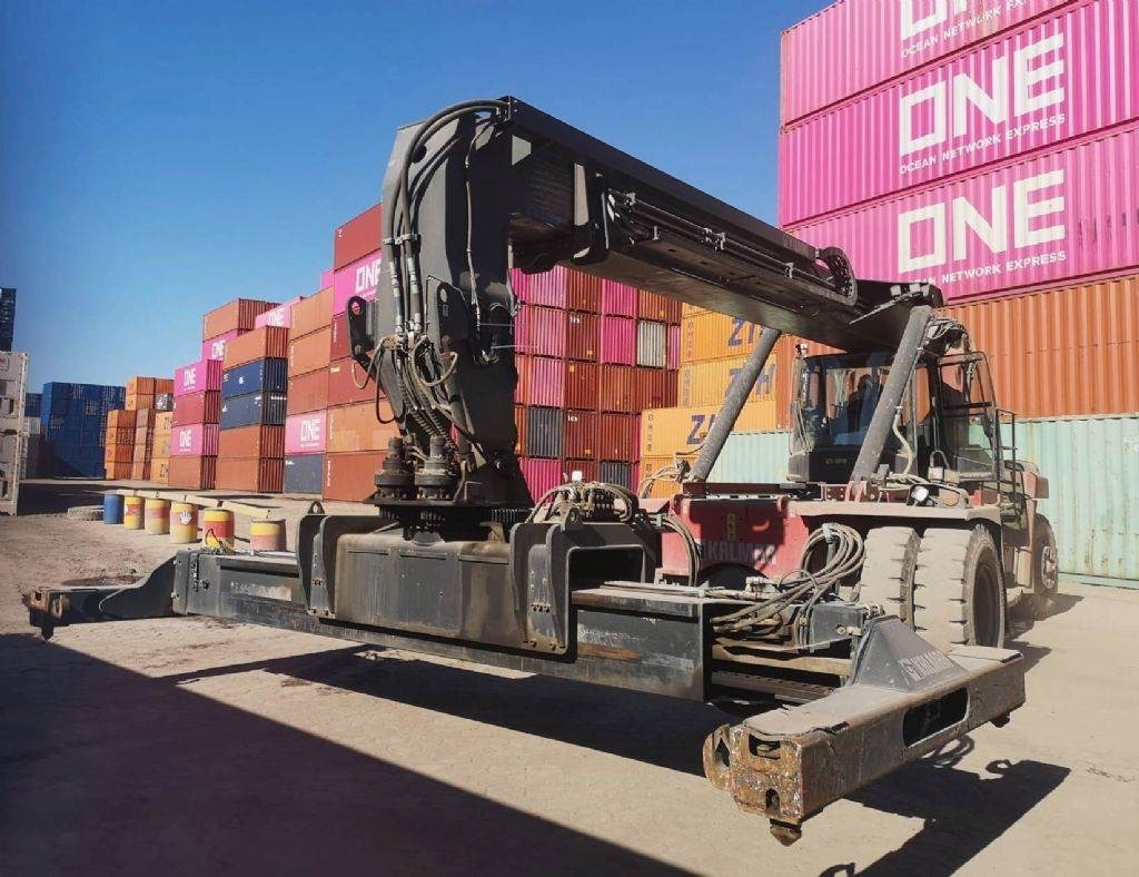 Kalmar DRG100-54S6 - Reach stacker: das Bild 2 Kalmar DRG100-54S6 - Reach stacker: das Bild 2