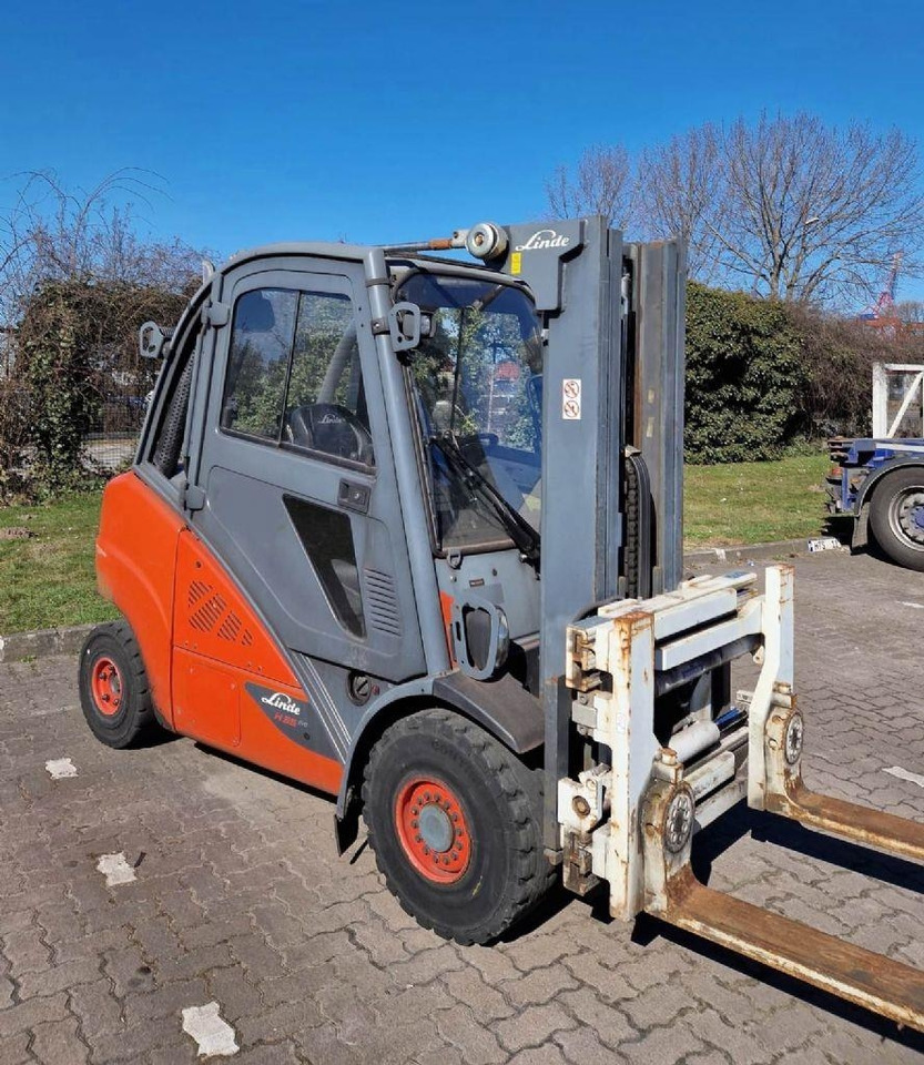 Linde H35D-02 EVO - Dieselstapler: das Bild 1 Linde H35D-02 EVO - Dieselstapler: das Bild 1