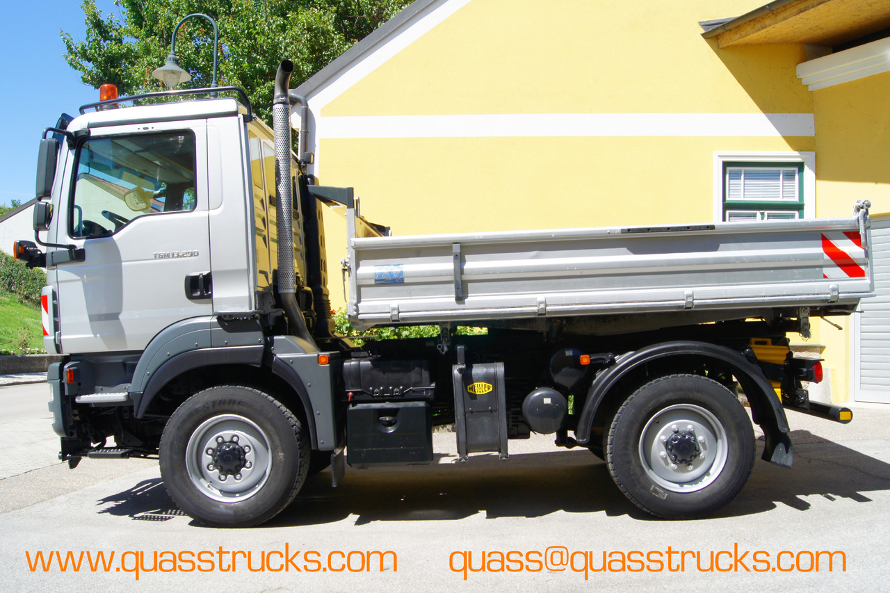 MAN TGM 13.290/4x4/TÜV/Euro 5/einzelbereift/Winterdienst - Schneeräumfahrzeug: das Bild 2 MAN TGM 13.290/4x4/TÜV/Euro 5/einzelbereift/Winterdienst - Schneeräumfahrzeug: das Bild 2