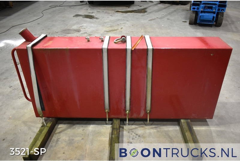 Onbekend BRANDSTOFTANK | L 30 x W 183 x H 77 cm * ca 400 L - Kraftstofftank: das Bild 2 Onbekend BRANDSTOFTANK | L 30 x W 183 x H 77 cm * ca 400 L - Kraftstofftank: das Bild 2