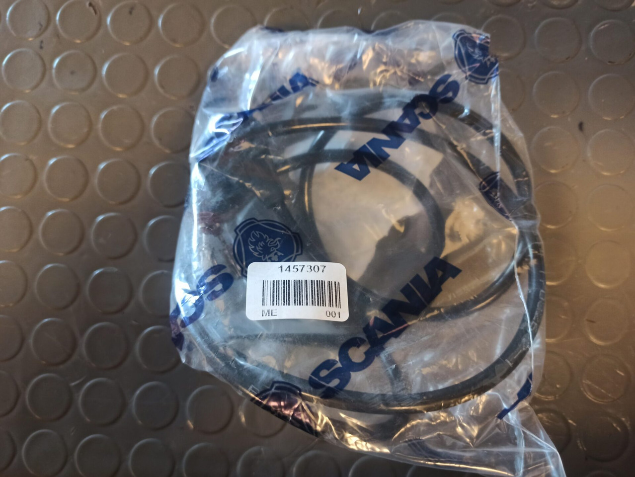 SCANIA FUEL PRESSURE SENSOR - 1457307 - Sensor für LKW: das Bild 1 SCANIA FUEL PRESSURE SENSOR - 1457307 - Sensor für LKW: das Bild 1