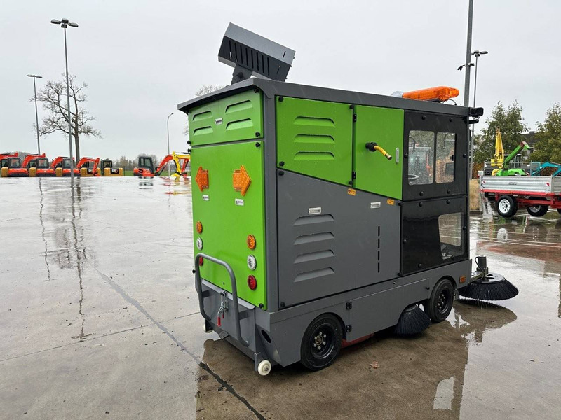 Å koda DY2400 - Kehrmaschine: das Bild 5 Å koda DY2400 - Kehrmaschine: das Bild 5