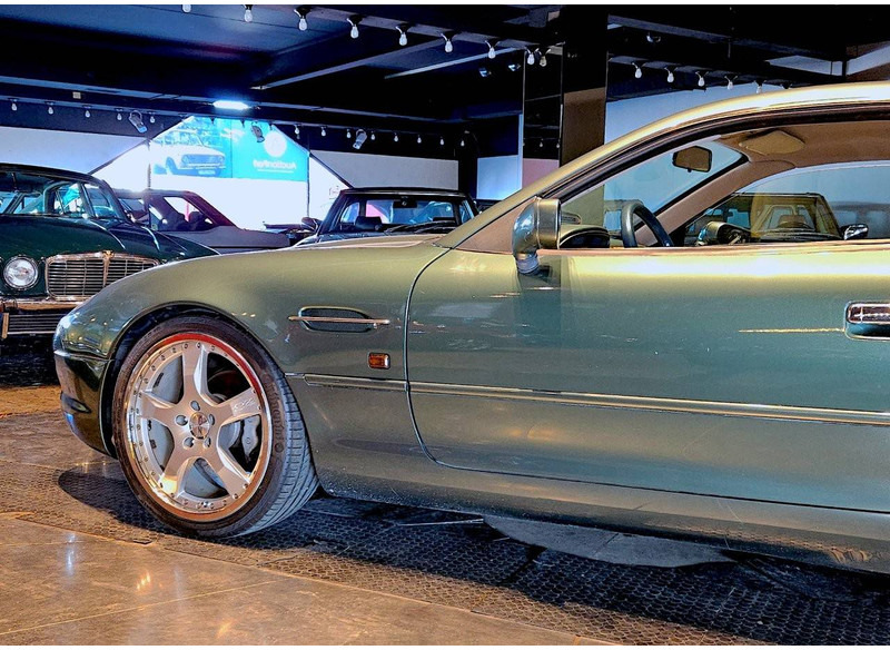 Aston Martin DB7 Automatic - PKW: das Bild 2 Aston Martin DB7 Automatic - PKW: das Bild 2