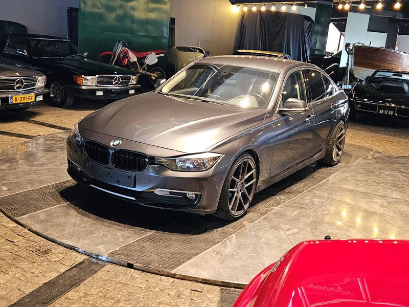 BMW 3-Reeks (F30) _ 320d - Limousine: das Bild 1 BMW 3-Reeks (F30) _ 320d - Limousine: das Bild 1